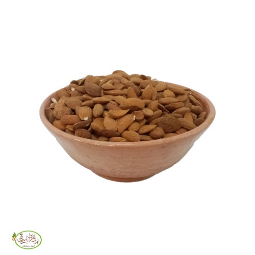 مغز بادام درختی خام ایرانی
